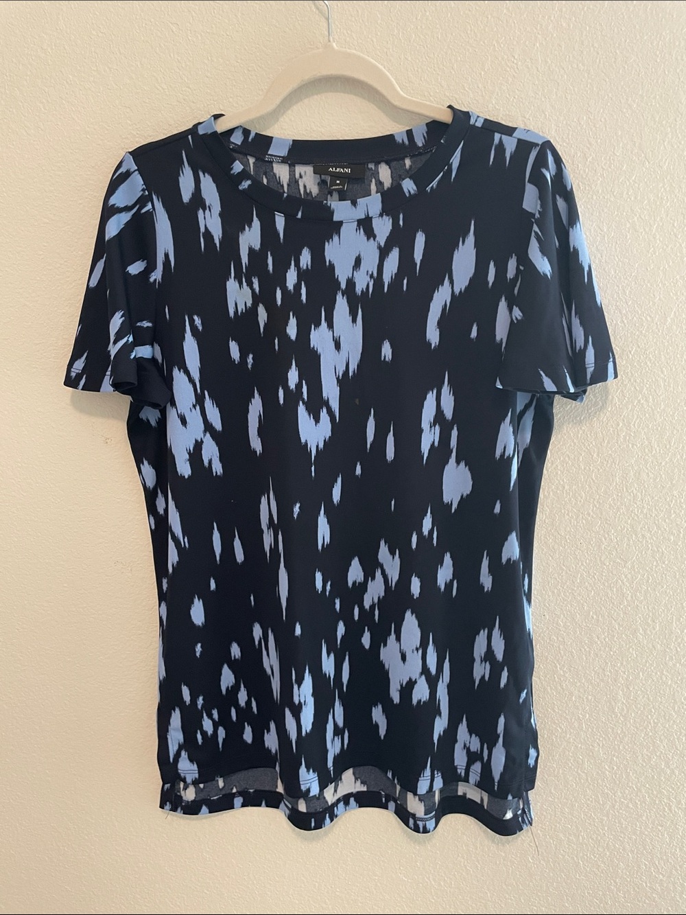 Alfani Black and Light Blue Abstract Short Sleeve Tee